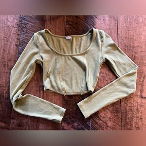 Garage long sleeve crop top